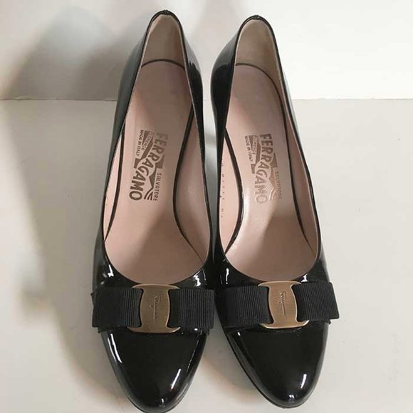 Salvatore Ferragamo Shoes - EUC Salvatore Ferragamo Vara bow patent heels 7.5B